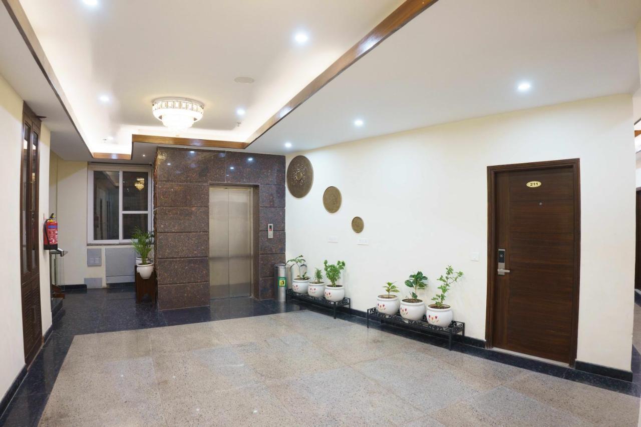Hotel Vihaan Residency Zirakpur Экстерьер фото
